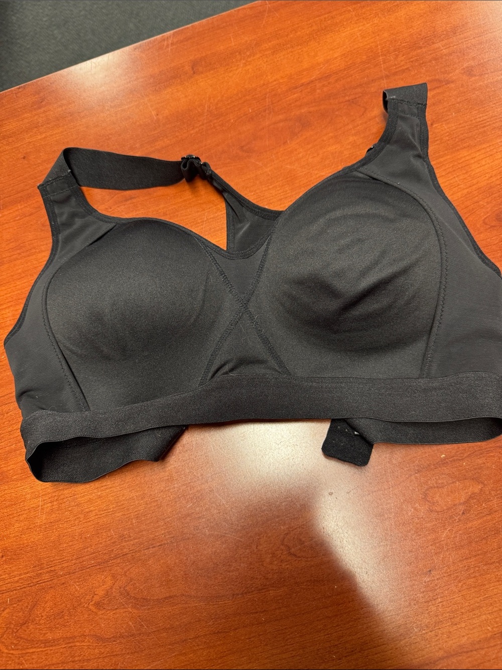 Layer 8 sports bra L // 101063